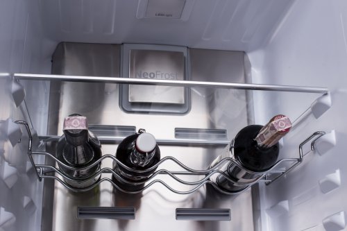 Beko BCNA 306 E3S (drzak.jpg)
